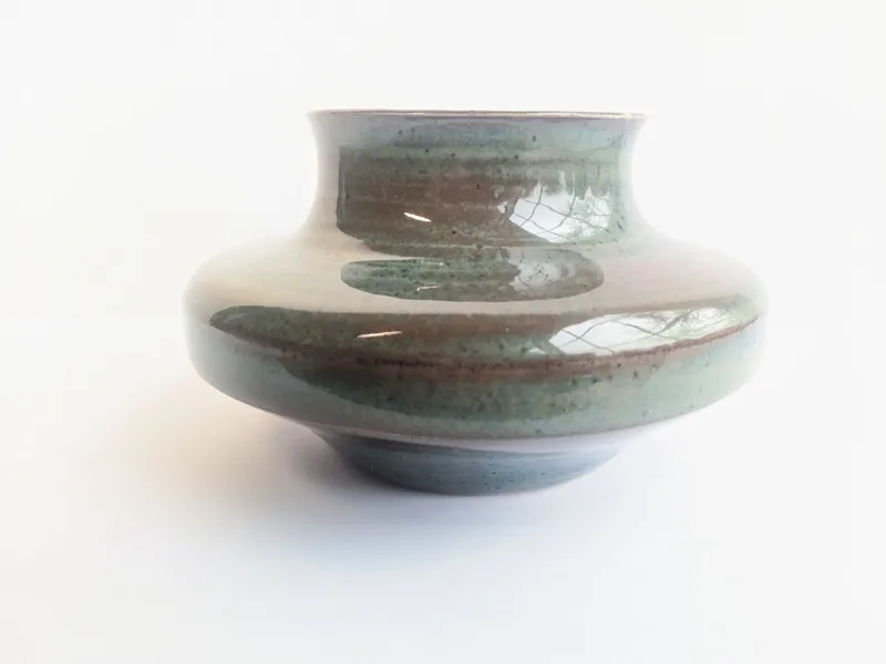 River Stone Creek Bed Vase