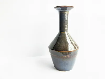 Summit Vase in Deep Canyon